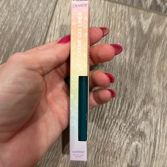 4 piece Colourpop set - Picture 3 of 6